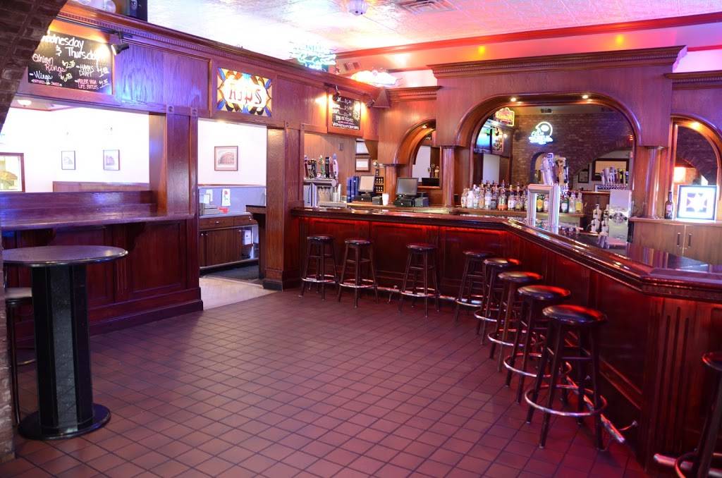 Rips Tavern | restaurant | 311 N Main Ave, Ladd, IL 61329, USA | 8158943051 OR +1 815-894-3051