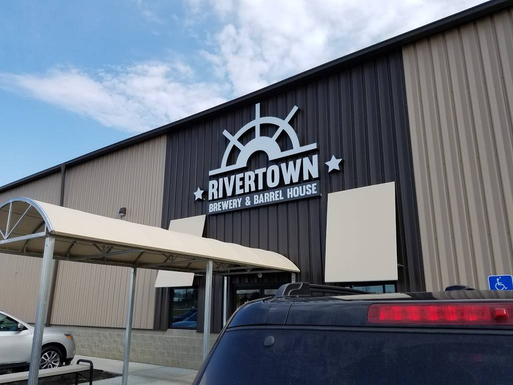 Rivertown Brewery & Barrel House | restaurant | 6550 Hamilton Lebanon Rd, Middletown, OH 45044, USA | 5133607839 OR +1 513-360-7839