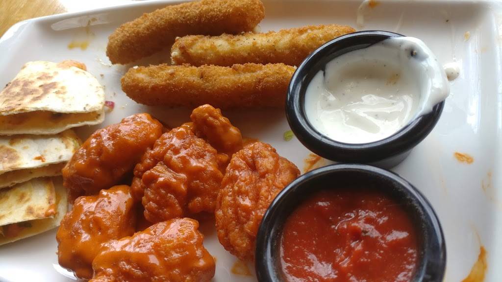 Applebees Grill + Bar | restaurant | 7250 Valley Creek Plaza, Woodbury, MN 55125, USA | 6517318321 OR +1 651-731-8321