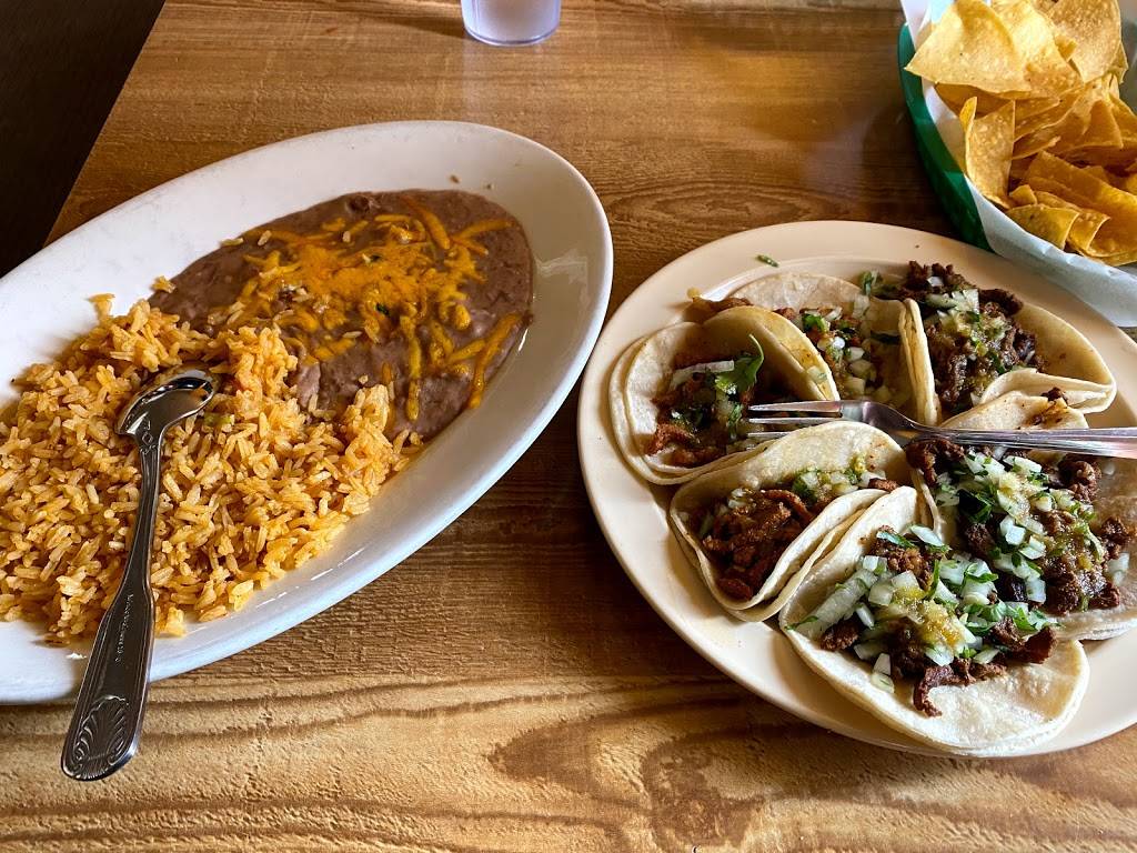 Taqueria Los Cazadores | restaurant | 2805 Wheaton Way, Bremerton, WA 98310, USA | 3604793230 OR +1 360-479-3230