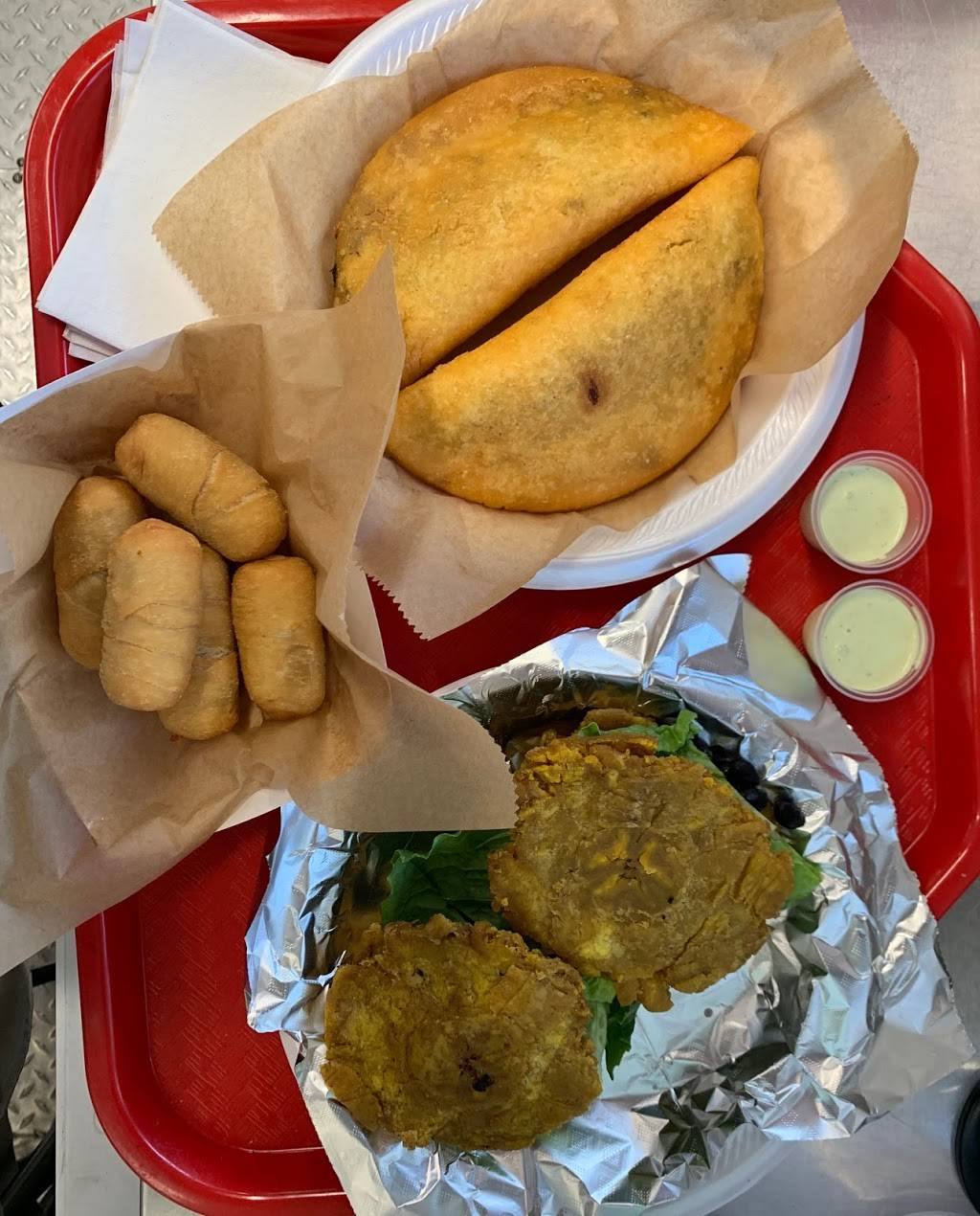 Na’Wara de Arepa | restaurant | 102 S Merritt Mill Rd, Chapel Hill, NC 27516, USA | 3218889543 OR +1 321-888-9543