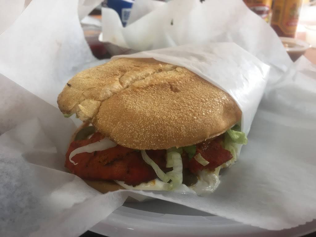 Pinatas Mexican Grill | restaurant | 450 Sunrise Hwy, Massapequa Park, NY 11762, USA | 5165907332 OR +1 516-590-7332