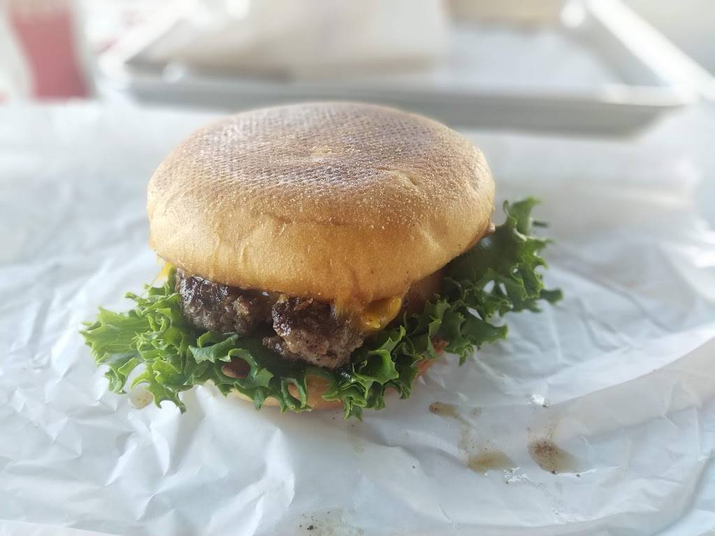 Lauras Burgers and More | restaurant | 60 E Western Ave, Avondale, AZ 85323, USA | 6239322016 OR +1 623-932-2016