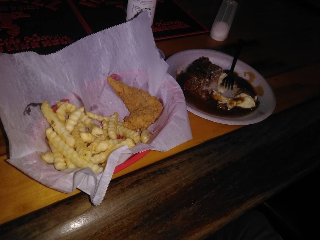 LugNutz Bar and Grill | restaurant | 22 Donald Dr, Fairfield, OH 45014, USA | 5139393333 OR +1 513-939-3333