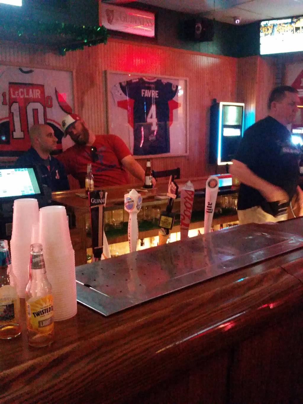 The Red Rooster Inn | restaurant | 7960 Dungan Rd, Philadelphia, PA 19111, USA | 2157451919 OR +1 215-745-1919