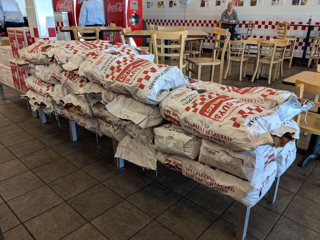 Five Guys | meal takeaway | 1650 Laskin Rd, Virginia Beach, VA 23451, USA | 7574178390 OR +1 757-417-8390