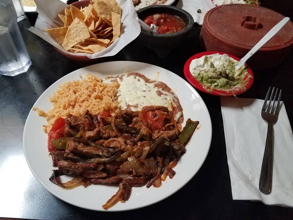 Casa Carlos Fine Mexican Dining | restaurant | 413 6th St, Marysville, CA 95901, USA | 5307427793 OR +1 530-742-7793