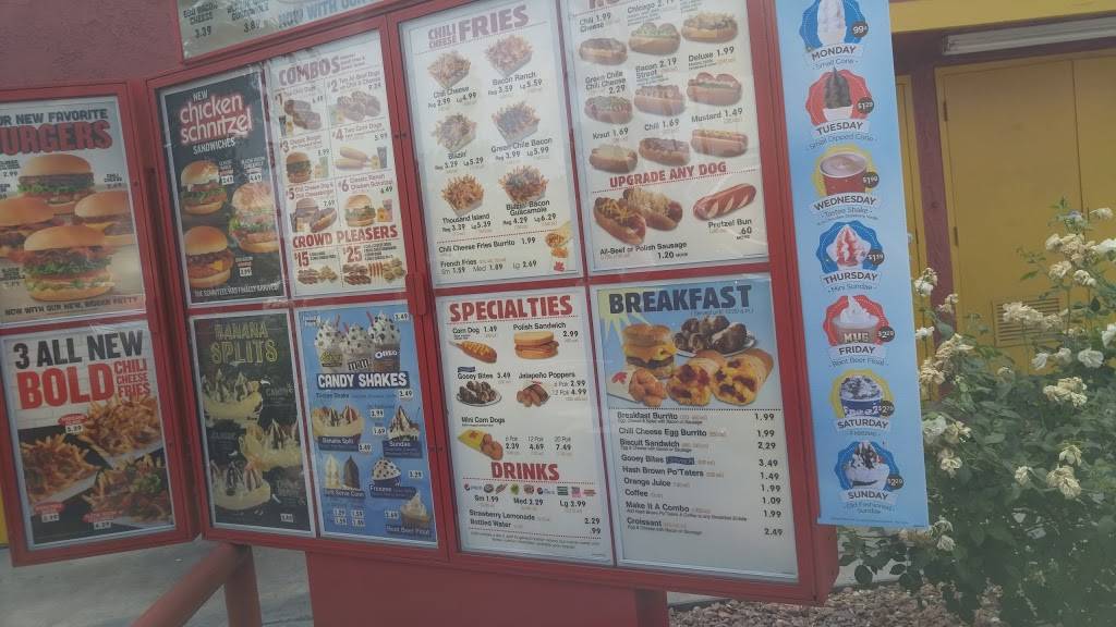 Wienerschnitzel | restaurant | 265 Orangethorpe Ave, Fullerton, CA 92832, USA | 7145251741 OR +1 714-525-1741