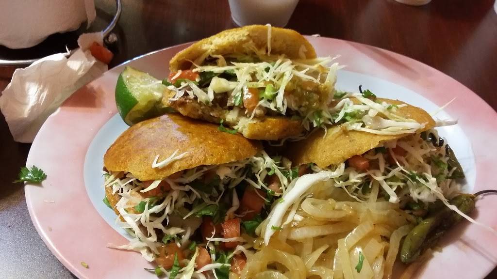 Gorditas Ahualulco SLP | restaurant | 1209 Fort Worth Ave, Dallas, TX 75208, USA | 2148816149 OR +1 214-881-6149
