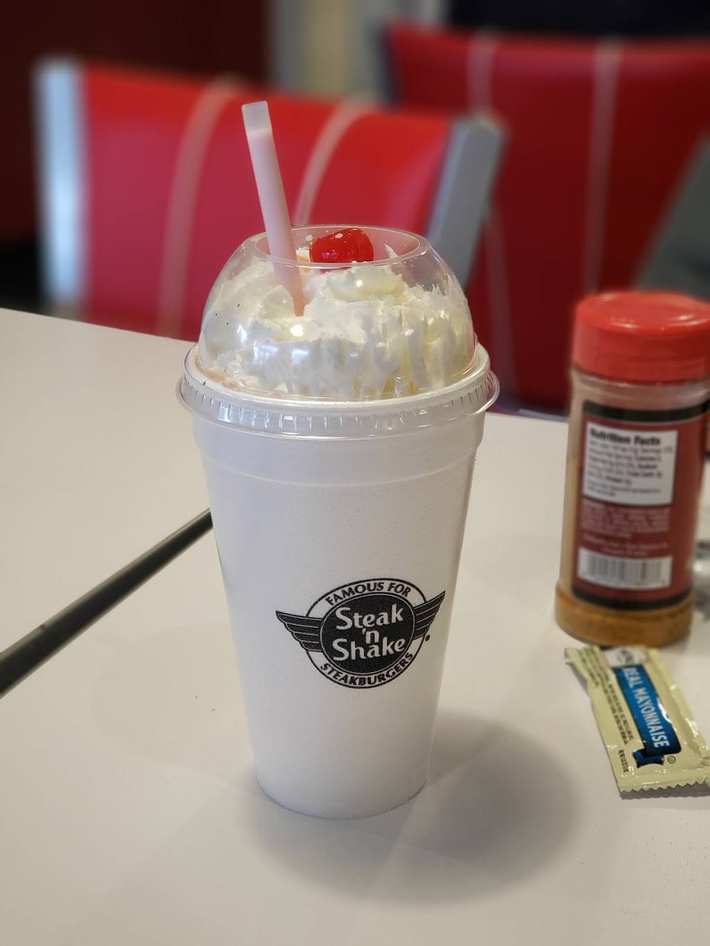 Steak n Shake | restaurant | 4817 Freemansburg Ave, Palmer Township, PA 18045, USA | 6106254949 OR +1 610-625-4949