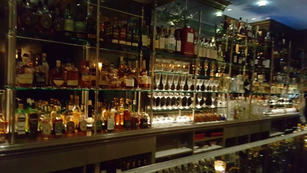 Sistina | restaurant | 24 E 81st St, New York, NY 10028, USA | 2128617660 OR +1 212-861-7660