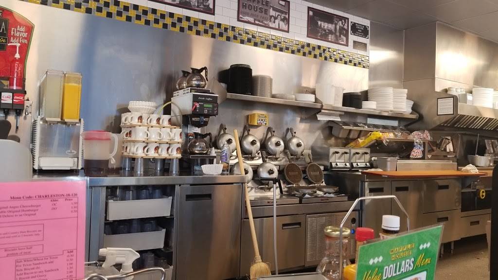 Waffle House | meal takeaway | 304 Red Bank Rd, Goose Creek, SC 29445, USA | 8437354343 OR +1 843-735-4343