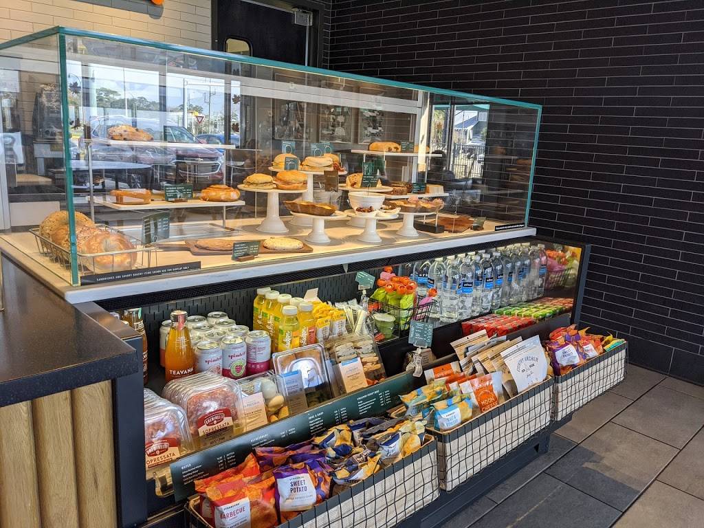 Starbucks | cafe | 4517 Hwy 17 S, North Myrtle Beach, SC 29582, USA | 8436538364 OR +1 843-653-8364