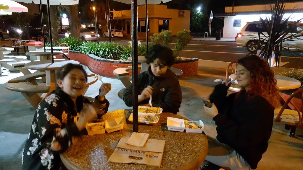 Wienerschnitzel | restaurant | 702 N 4th St, San Jose, CA 95112, USA | 4089989837 OR +1 408-998-9837