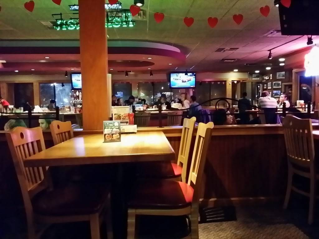 Applebees Grill + Bar | restaurant | 501 E Six Forks Rd, Raleigh, NC 27609, USA | 9198569030 OR +1 919-856-9030
