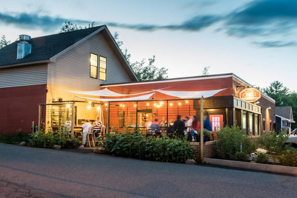 Coda | restaurant | 18 Village Green Way, Southwest Harbor, ME 04679, USA | 2072448133 OR +1 207-244-8133