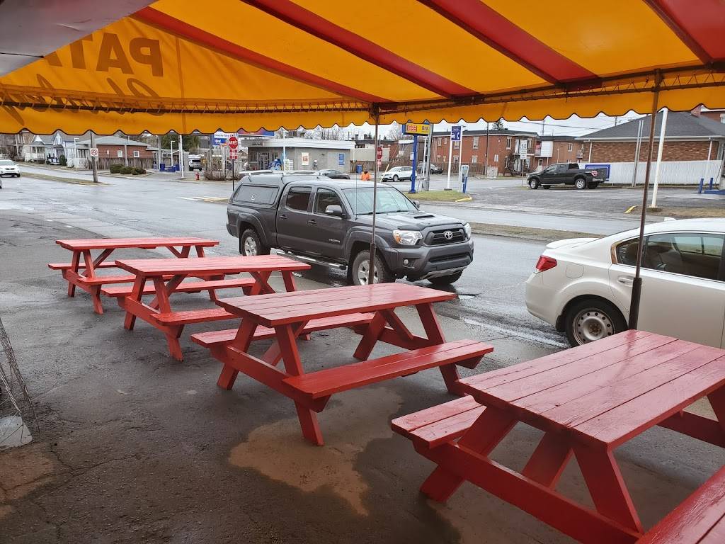 Patate Charley | restaurant | 175 Rue Bélanger, Saint-Jérôme, QC J7Y 1K5, Canada | 4504363035 OR +1 450-436-3035