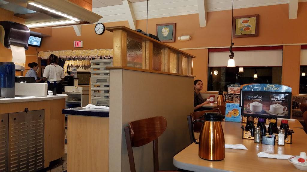 IHOP | restaurant | 647 E Colonial Dr, Orlando, FL 32803, USA | 4078968313 OR +1 407-896-8313