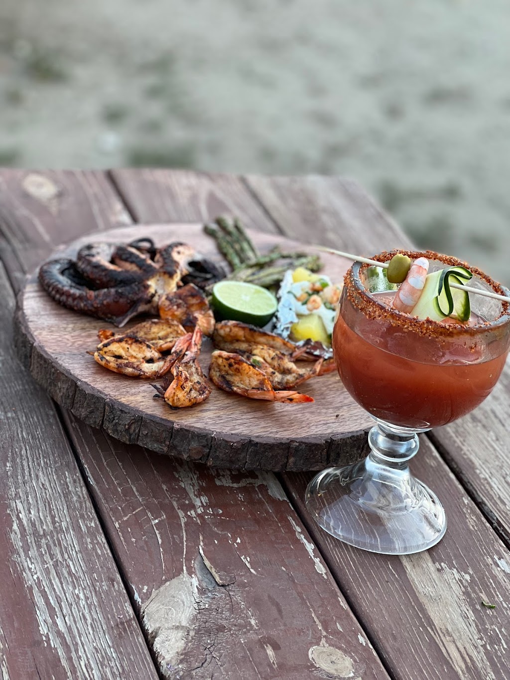 "La Chuparrosa Mariscos” | restaurant | Brundage Ln, Bakersfield, CA 93304, USA | 6614904982 OR +1 661-490-4982