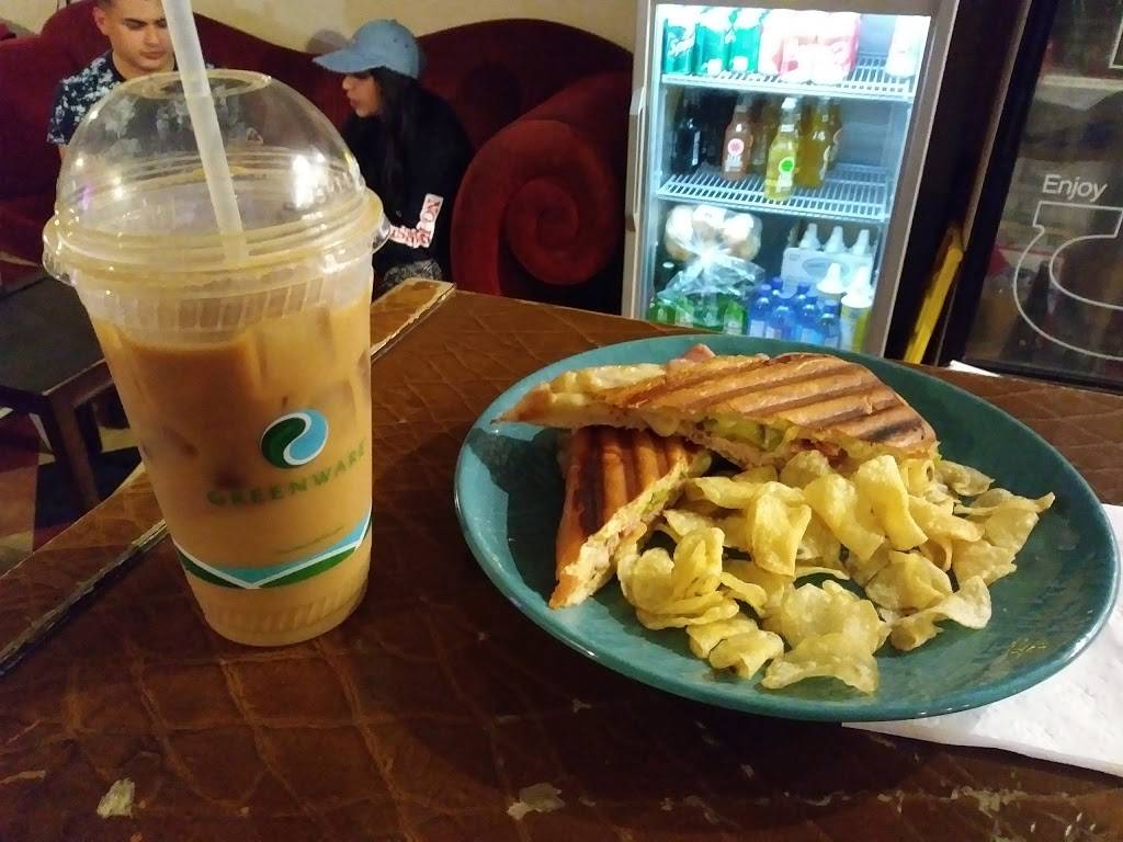 Austins Coffee | cafe | 929 W Fairbanks Ave, Winter Park, FL 32789, USA | 4079753364 OR +1 407-975-3364