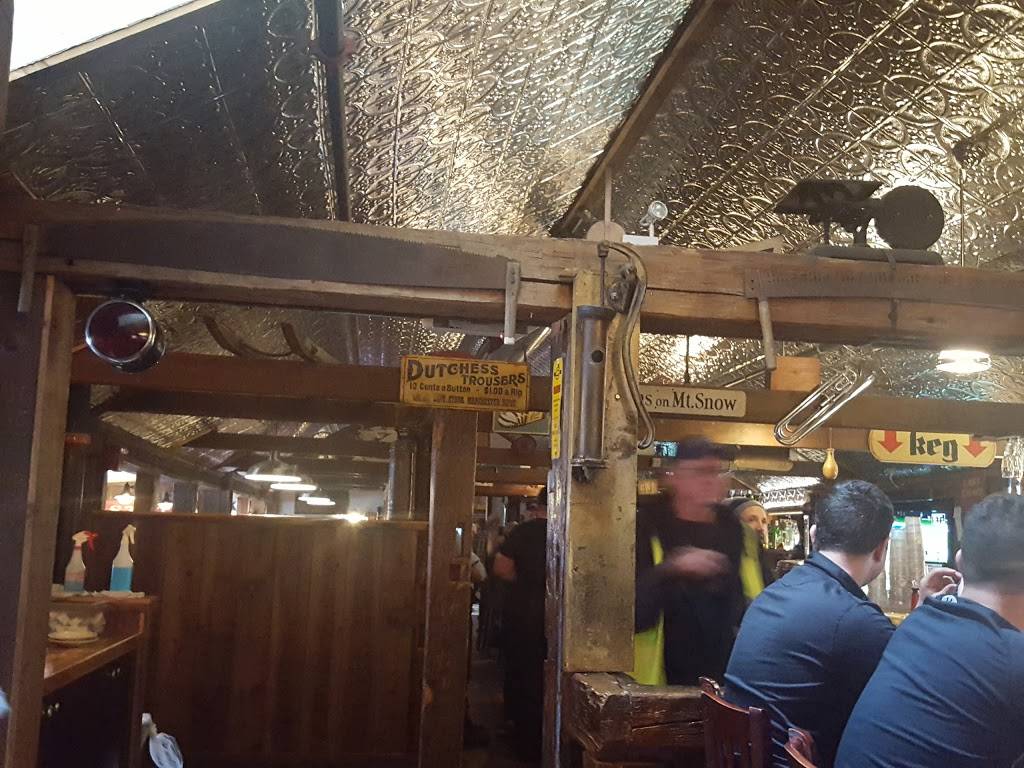 The Last Chair Bar & Grill | restaurant | 267 VT-100, West Dover, VT 05356, USA | 8024641133 OR +1 802-464-1133