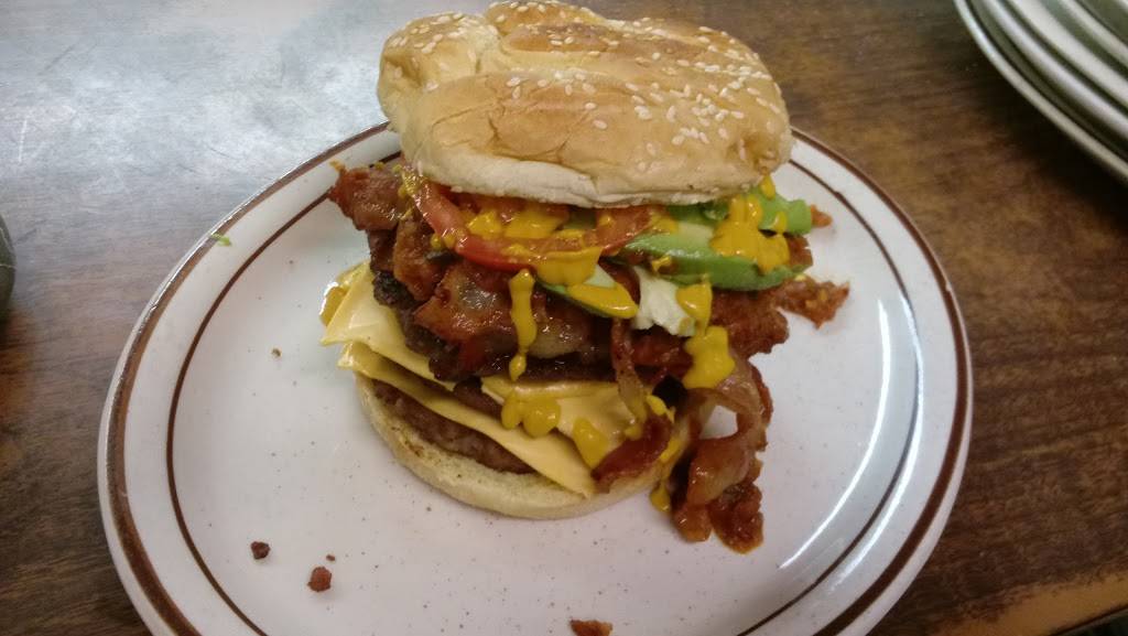 Los Molcajetes | restaurant | 601 N Broadway St, Cleveland, OK 74020, USA | 9183585636 OR +1 918-358-5636