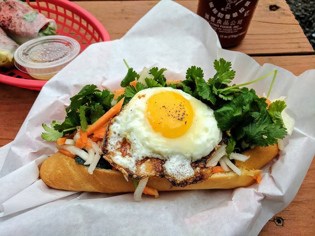 Saigon Le Vendeur | meal takeaway | 2404 E 7th St, Austin, TX 78702, USA | 5123516916 OR +1 512-351-6916