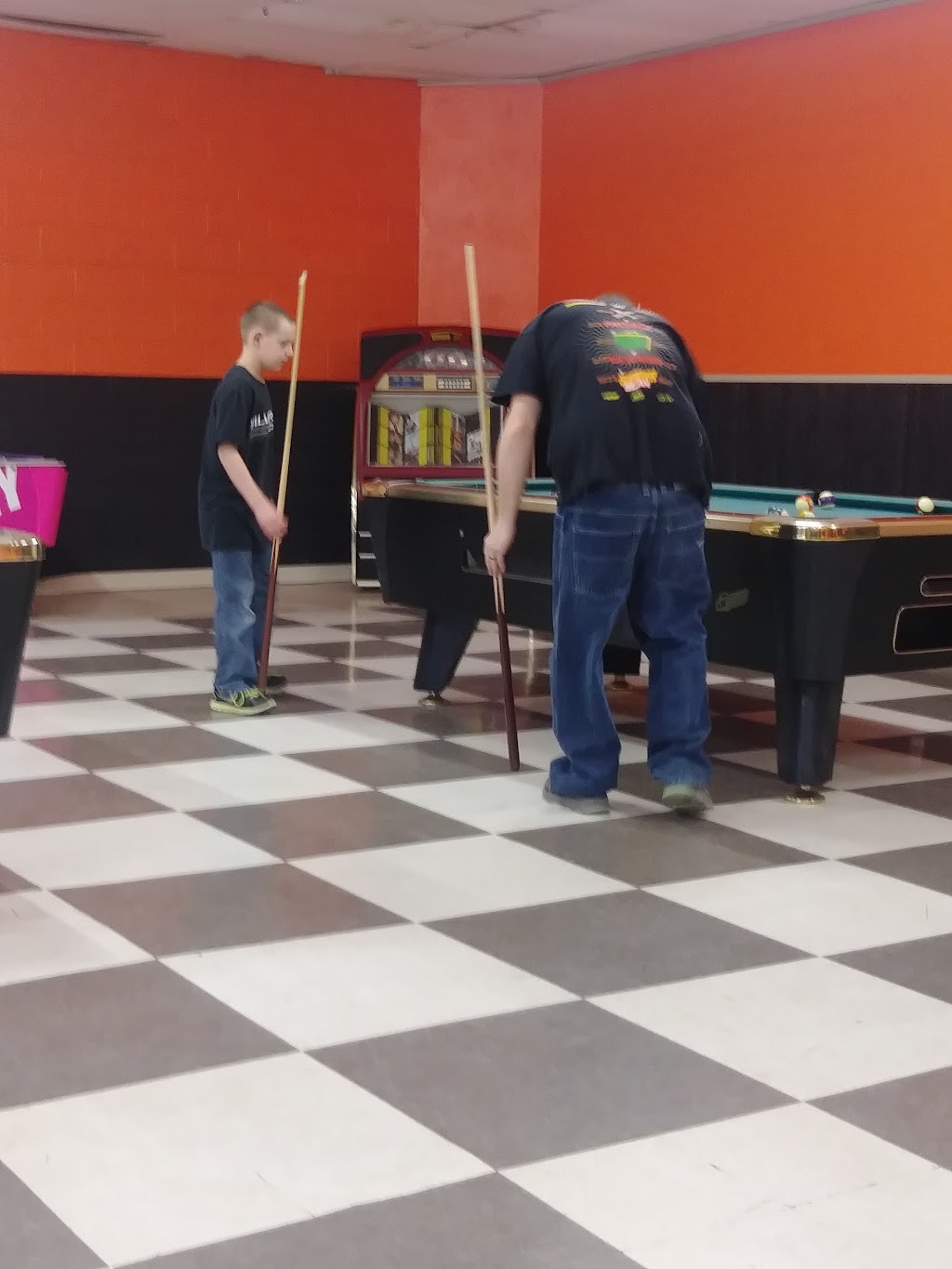 Pizza Express | restaurant | 901 E St, Snyder, OK 73566, USA | 5805692007 OR +1 580-569-2007