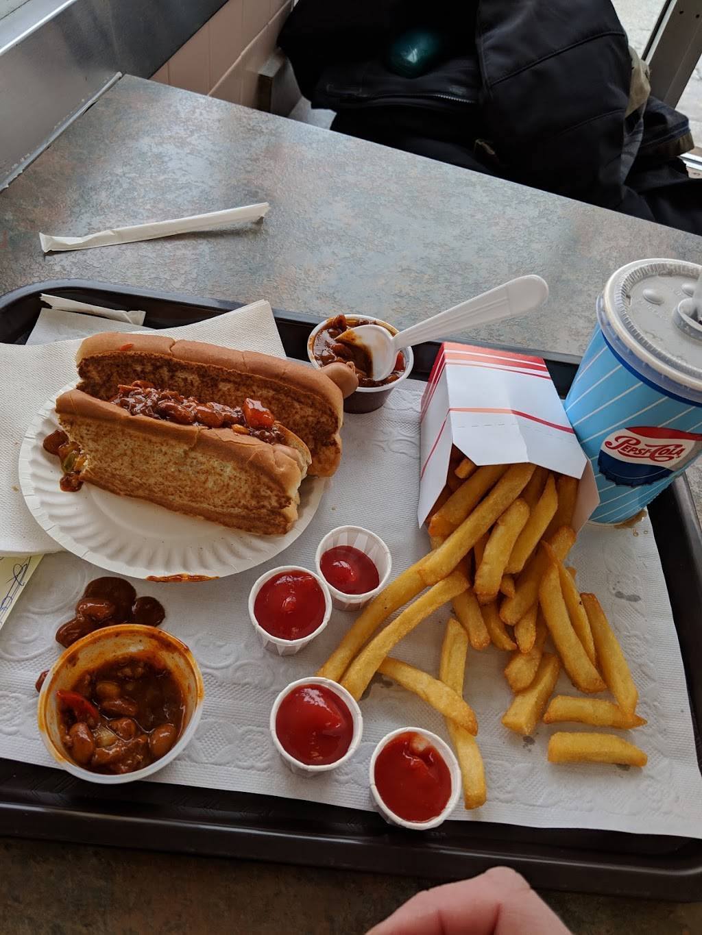 Elliots Hot Dogs | restaurant | 37 Elliott St, Lowell, MA 01852, USA | 9784583179 OR +1 978-458-3179