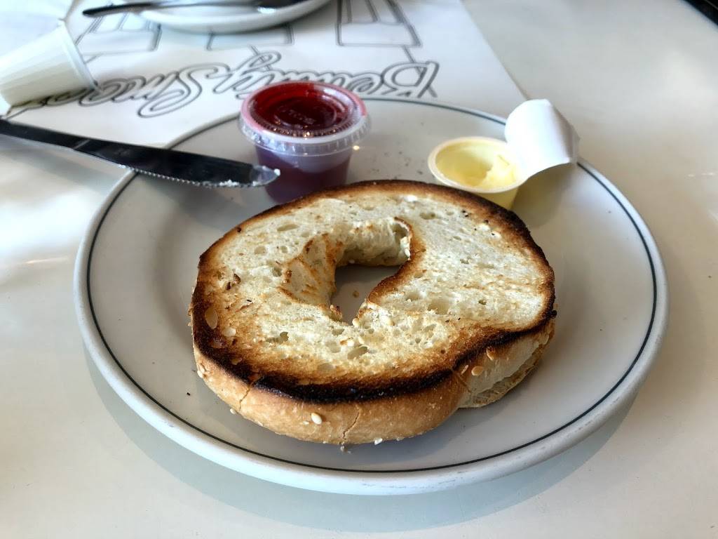 Beautys Restaurant | restaurant | 93 Avenue du Mont-Royal O, Montréal, QC H2T 2S5, Canada | 5148498883 OR +1 514-849-8883