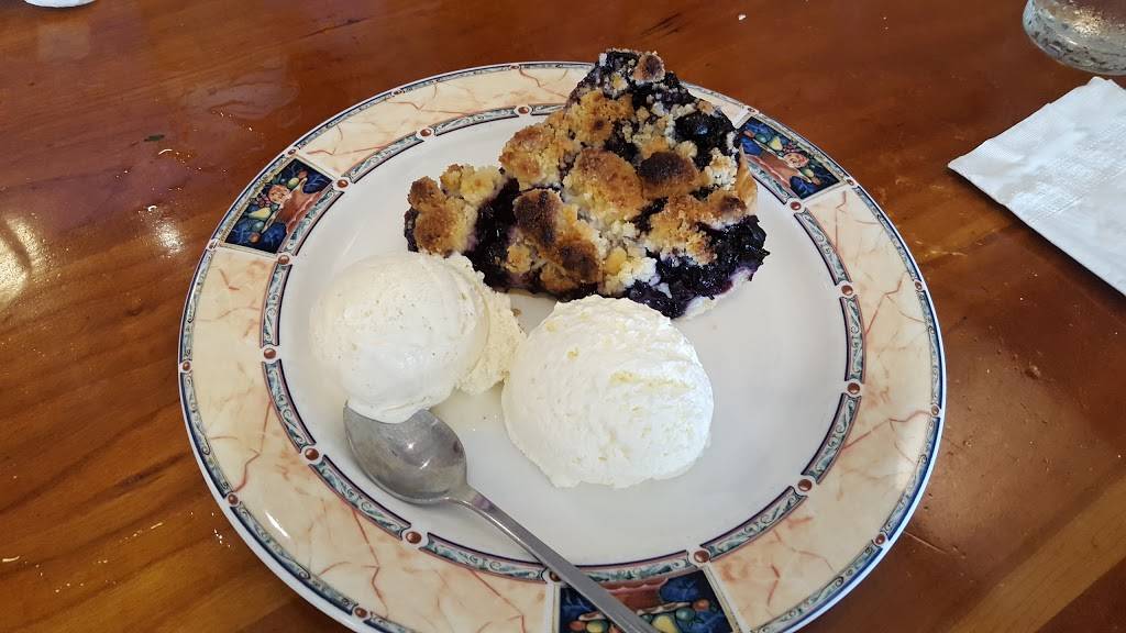 Noahs | restaurant | 113 Water St, Stonington, CT 06378, USA | 8605353925 OR +1 860-535-3925