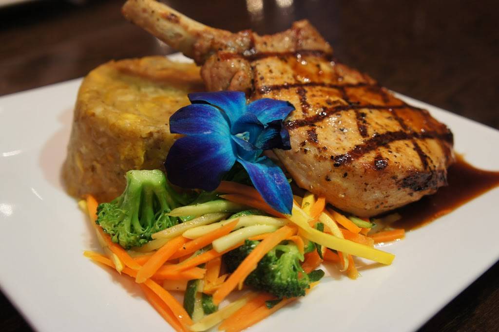 Nebula Bar & Kitchen | restaurant | 141 Nagle Ave, New York, NY 10040, USA | 6466697533 OR +1 646-669-7533