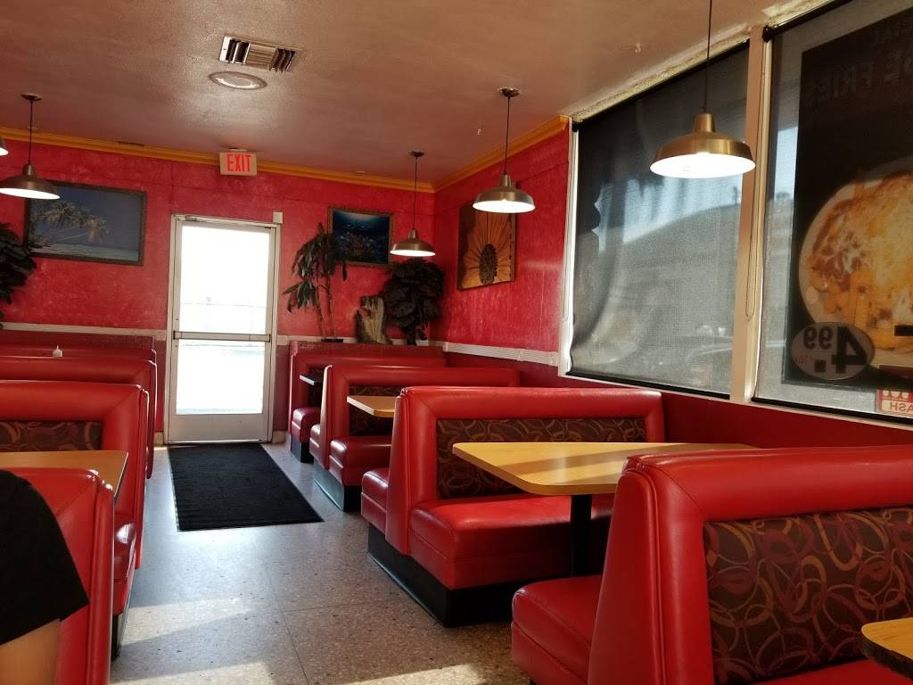 Douglas Burgers | restaurant | 6150 Cherry Ave, Long Beach, CA 90805, USA | 5624285361 OR +1 562-428-5361