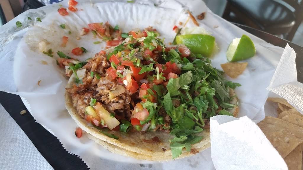 El Toro Bravo | restaurant | 562 W 19th St, Costa Mesa, CA 92627, USA | 9497918183 OR +1 949-791-8183