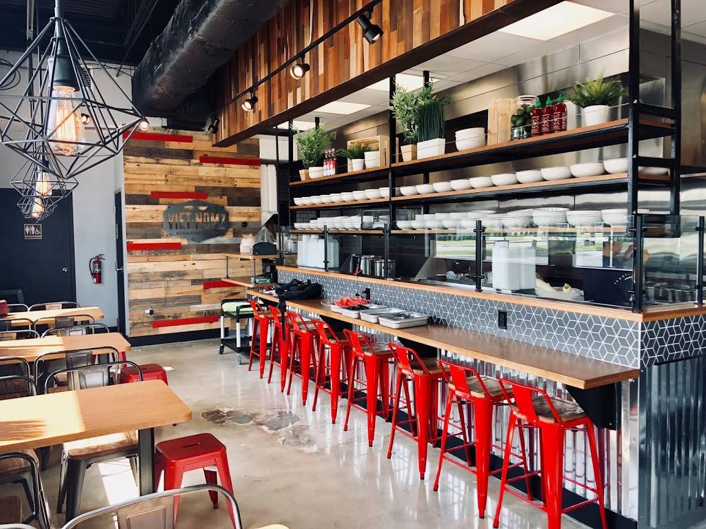 Viet-Nomz Waterford | restaurant | 11798 E Colonial Dr, Orlando, FL 32817, USA | 4076014113 OR +1 407-601-4113