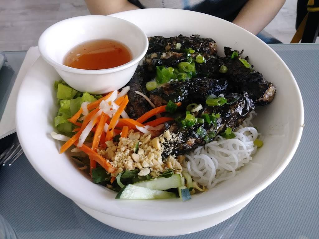Pho Vina Restaurant | restaurant | 15623 1st Ave S, Burien, WA 98148, USA | 2069881899 OR +1 206-988-1899
