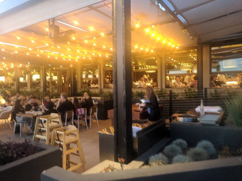 Castaway Burbank | restaurant | 1250 E Harvard Rd, Burbank, CA 91501, USA | 8188486691 OR +1 818-848-6691