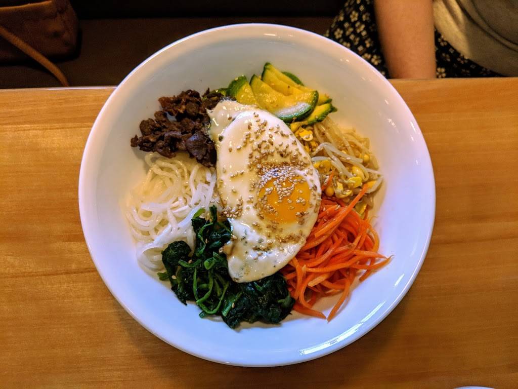 Gangnam Restaurant | restaurant | 2303 White Bear Ave, Maplewood, MN 55109, USA | 6517772826 OR +1 651-777-2826