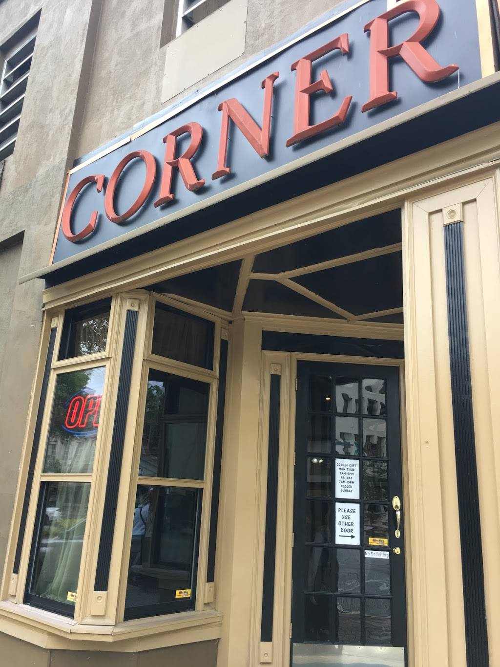 The Corner Cafe | restaurant | 101 N Hill St, Griffin, GA 30223, USA | 6785724222 OR +1 678-572-4222