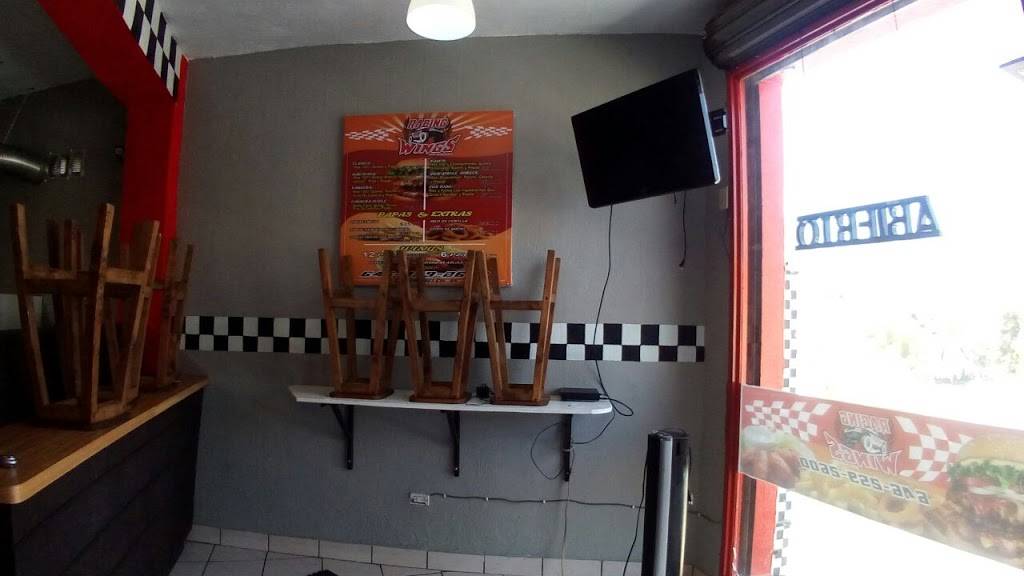 Racing Wings | restaurant | Calle Calafia 323, Colonia Popular 89, Popular 1989, 22812 Ensenada, B.C., Mexico | 016462592600 OR +52 646 259 2600