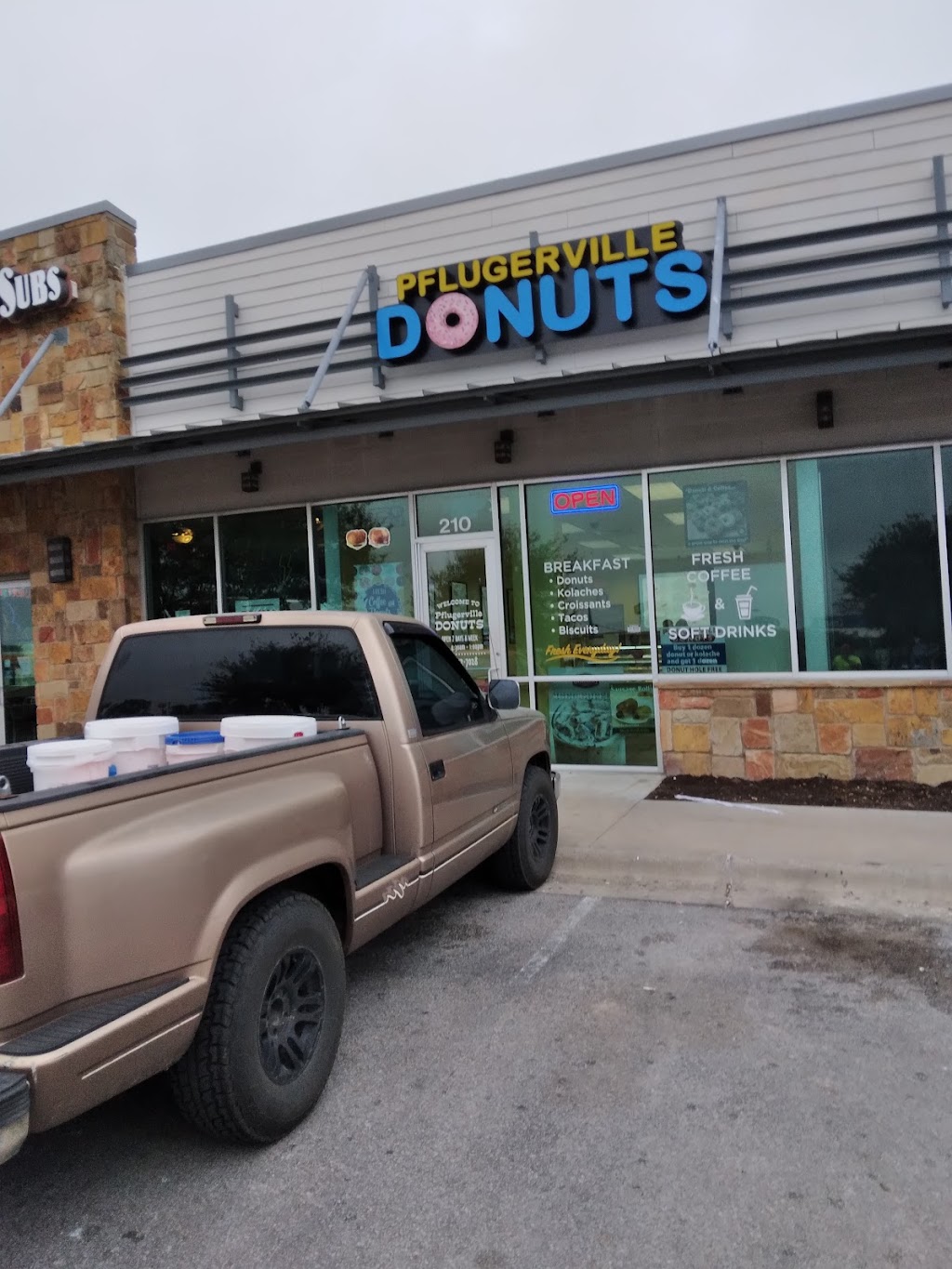 Pflugerville Donuts | bakery | 1700 Grand Ave Pkwy Suit 210, Pflugerville, TX 78660, USA | 5122527028 OR +1 512-252-7028