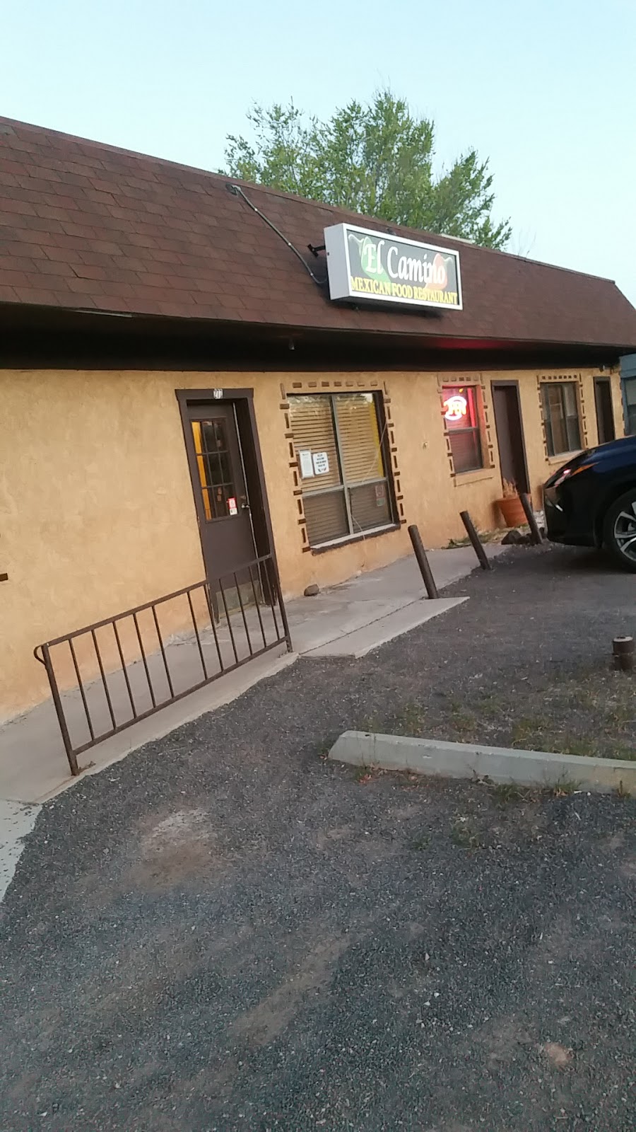 El Camino Restaurant | restaurant | 277 White Mountain Dr, St Johns, AZ 85936, USA | 9283374700 OR +1 928-337-4700