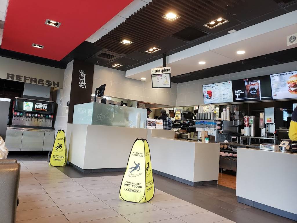 McDonalds | cafe | 7030 W Palmetto Park Rd, Boca Raton, FL 33433, USA | 5613926768 OR +1 561-392-6768