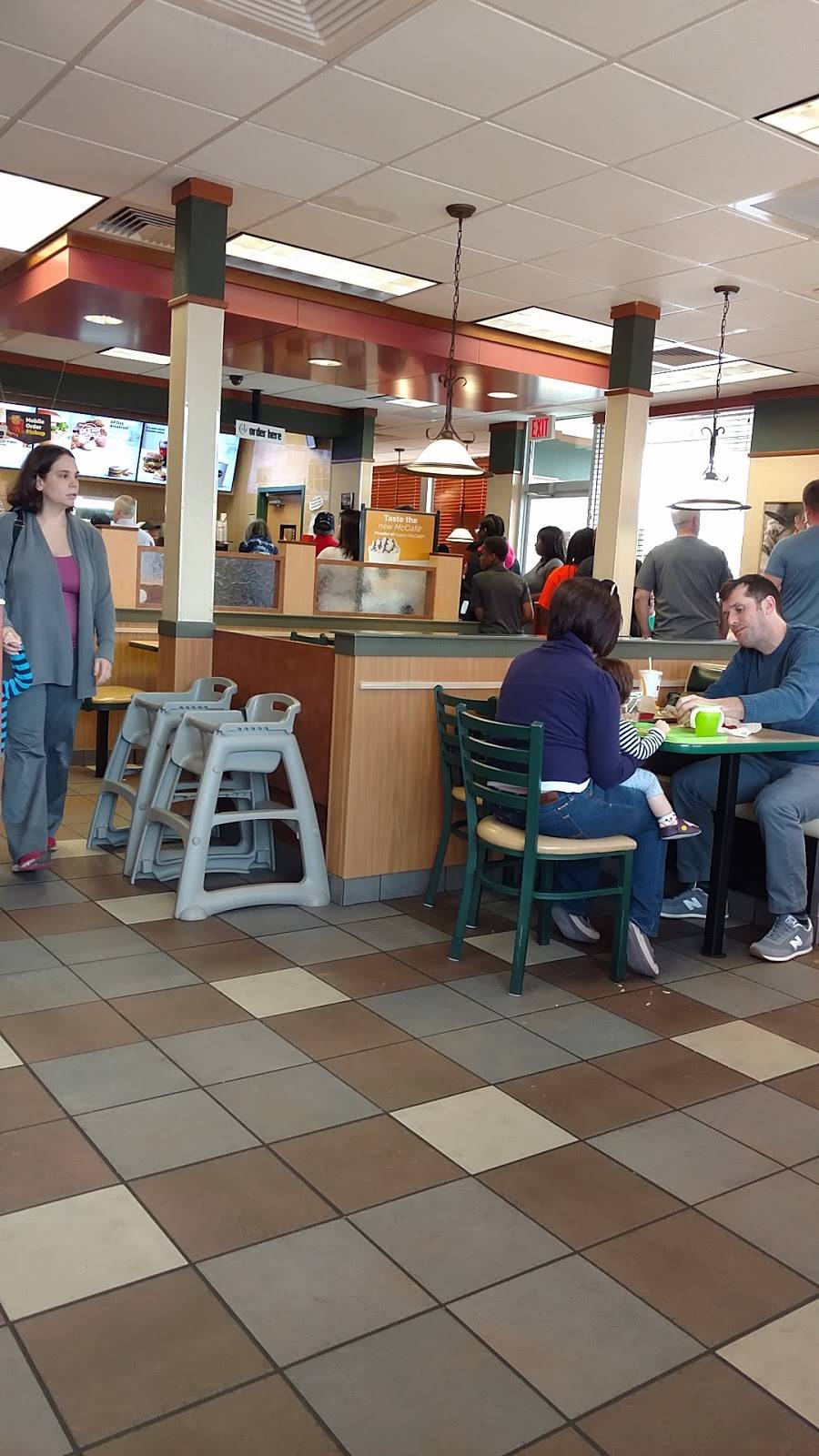 McDonalds | cafe | 12820 Clear Spring Rd, Clear Spring, MD 21722, USA | 3018421054 OR +1 301-842-1054