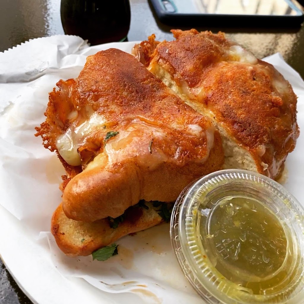 Yona Redz | restaurant | 532 State St, Santa Barbara, CA 93101, USA | 8053244039 OR +1 805-324-4039