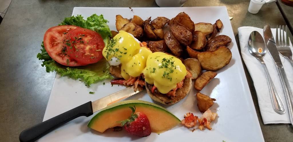 Dune Decks Cafe | cafe | 10833 Jog Rd #200, Boynton Beach, FL 33437, USA | 5617428005 OR +1 561-742-8005