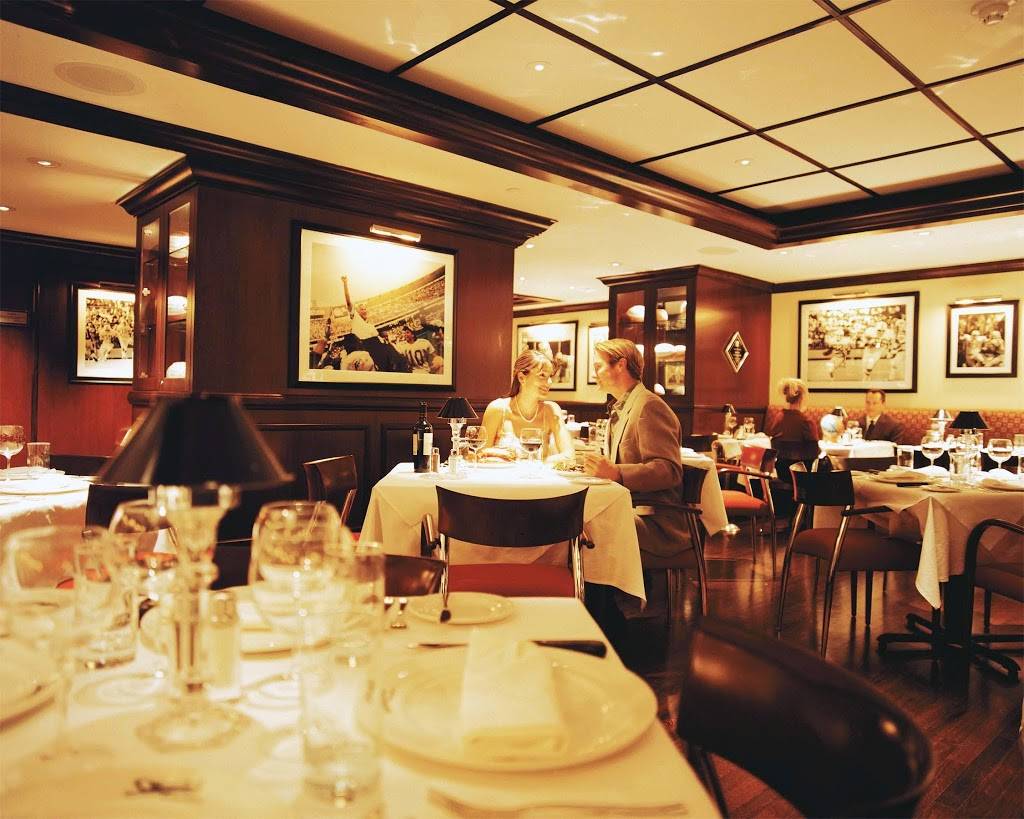 Shulas Steak House | restaurant | 270 W 43rd St, New York, NY 10036, USA | 2122012776 OR +1 212-201-2776