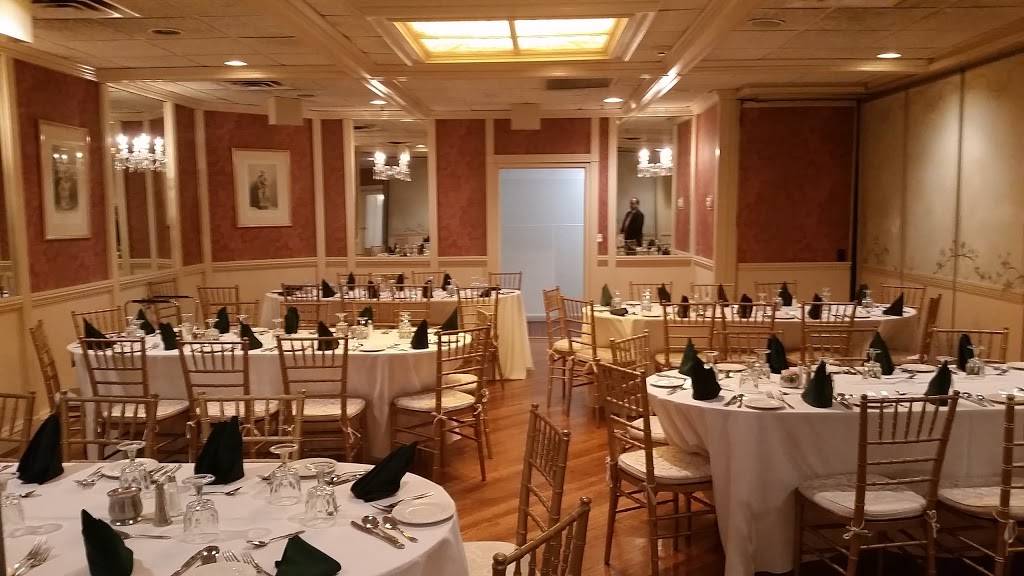 Irish Coffee Pub | restaurant | 131 Carleton Ave, East Islip, NY 11730, USA | 6312770007 OR +1 631-277-0007