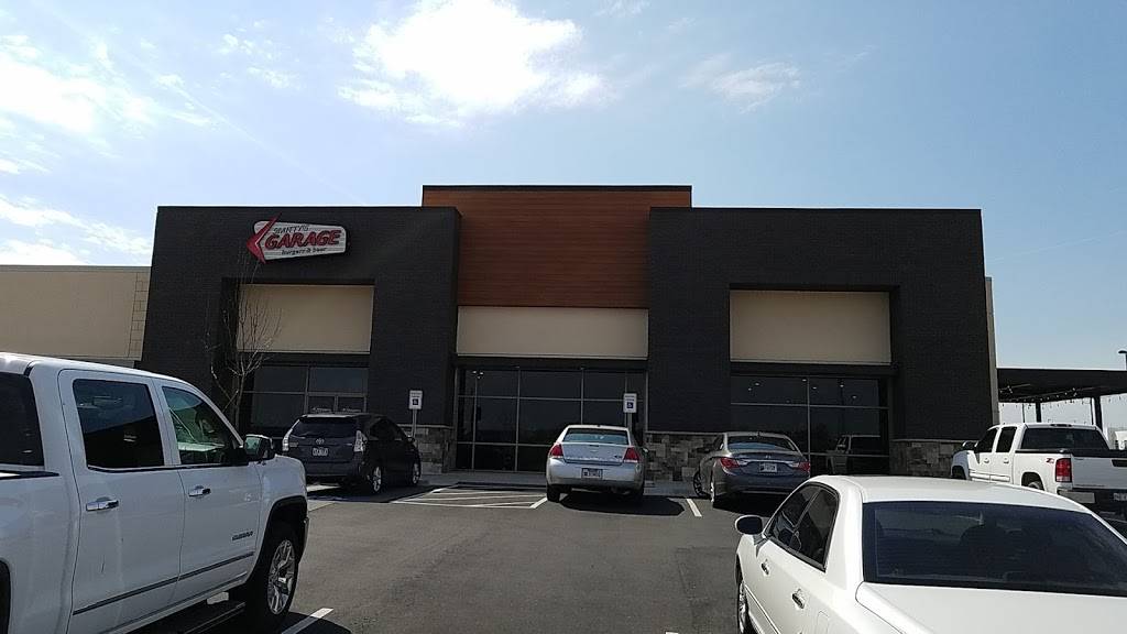 Smittys Garage Burgers & Beer | restaurant | 4200 S 48th St #50, Rogers, AR 72758, USA | 4798996901 OR +1 479-899-6901