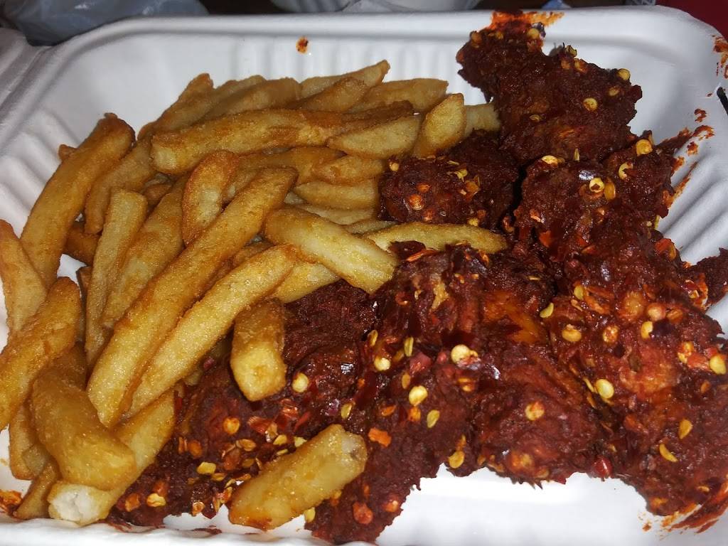 City Wings | restaurant | 2896 W Grand Blvd, Detroit, MI 48202, USA | 3138712489 OR +1 313-871-2489